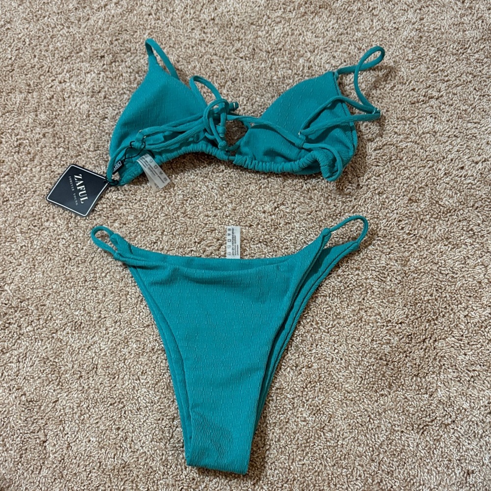 Zaful Turquoise Bikini Set - Picture 3 of 4